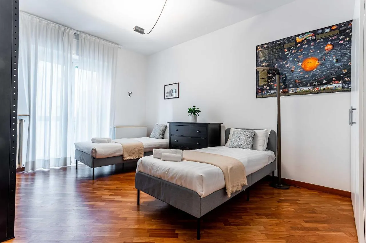 Joivy Lovely And Inviting Flat With Balcony Milan 0*,  Italy